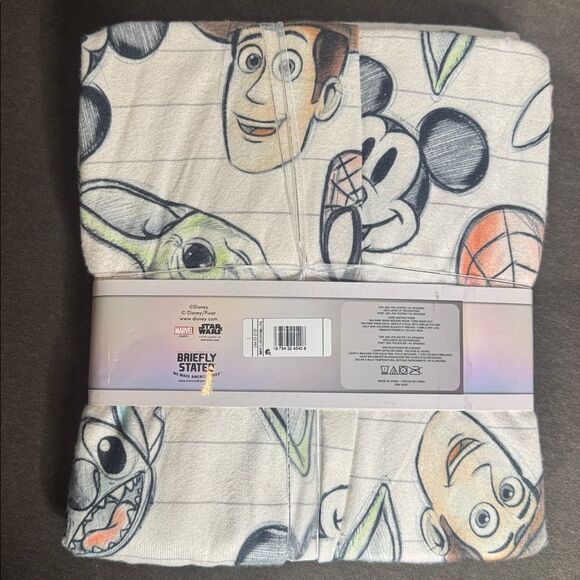 Disney 100 Character Mash Up Men's Sleep Set Pajamas 2 Pieces Size L NEW - Picture 2 of 5
